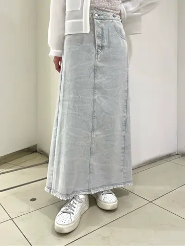 GRACE CONTINENTAL yoshi コーディネート画像