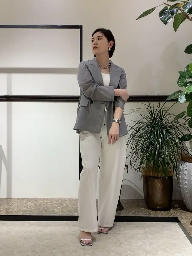 GRACE CONTINENTAL N.YURI コーディネート画像