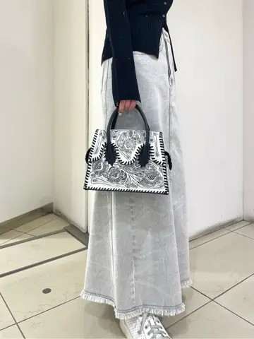 GRACE CONTINENTAL yoshi コーディネート画像