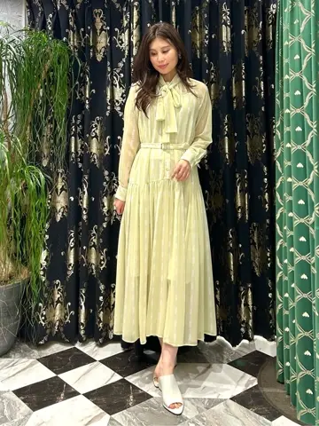 GRACE CONTINENTAL 志田　悠 コーディネート画像