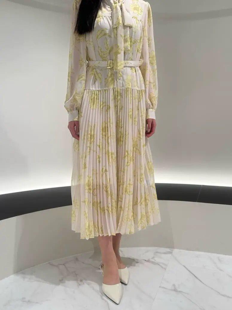 GRACE CONTINENTAL 髙田　美衣 コーディネート画像