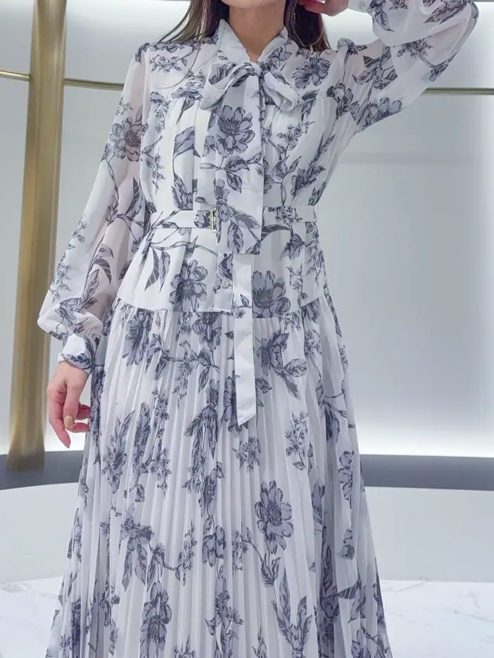 GRACE CONTINENTAL yukimi yonee コーディネート画像