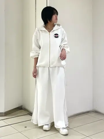 GRACE CONTINENTAL yoshi コーディネート画像