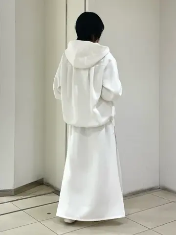 GRACE CONTINENTAL yoshi コーディネート画像