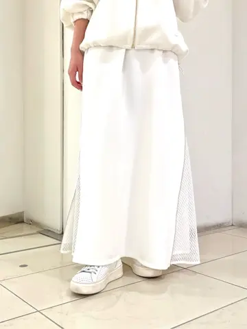 GRACE CONTINENTAL yoshi コーディネート画像