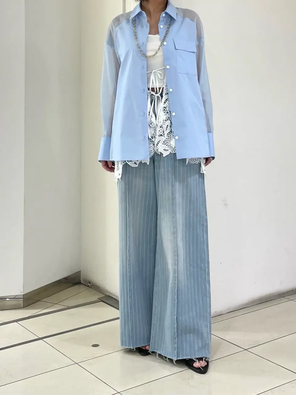 GRACE CONTINENTAL yoshi コーディネート画像