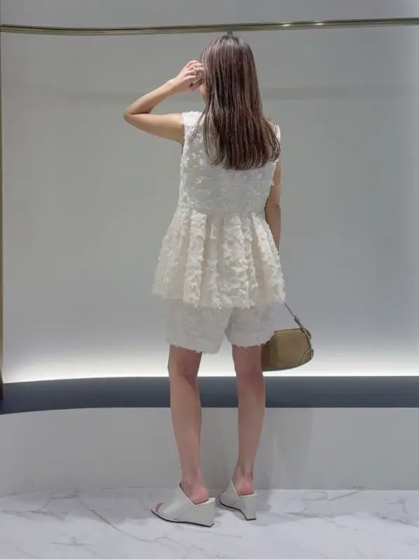 GRACE CONTINENTAL yukimi yonee コーディネート画像