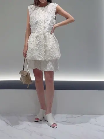 GRACE CONTINENTAL yukimi yonee コーディネート画像