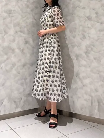 GRACE CONTINENTAL OZAWA コーディネート画像