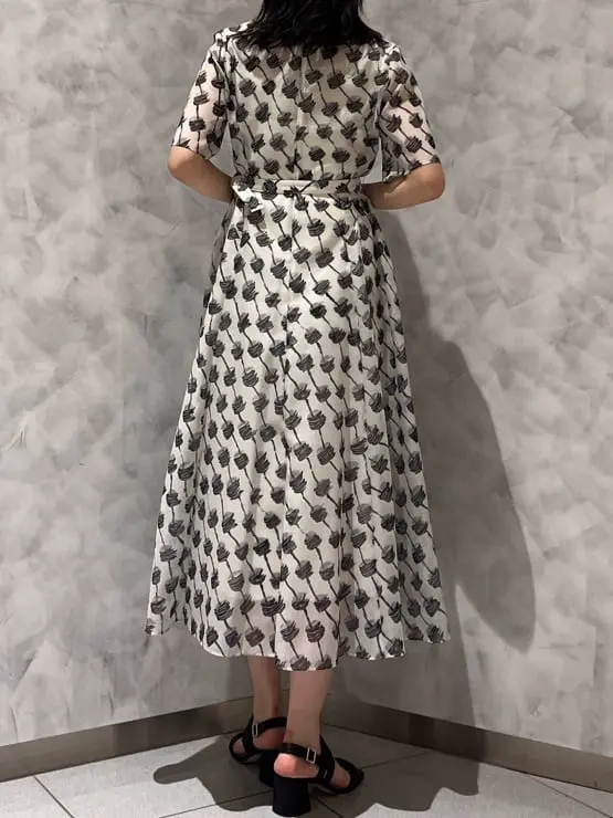 GRACE CONTINENTAL OZAWA コーディネート画像