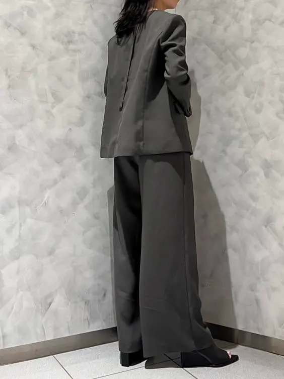 GRACE CONTINENTAL OZAWA コーディネート画像