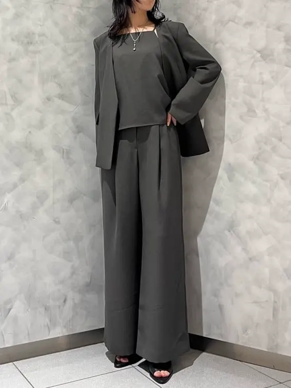 GRACE CONTINENTAL OZAWA コーディネート画像