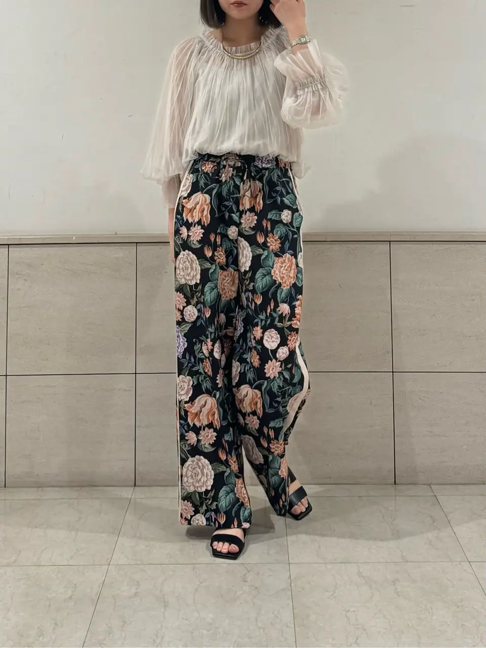 GRACE CONTINENTAL 伊藤　静華 コーディネート画像