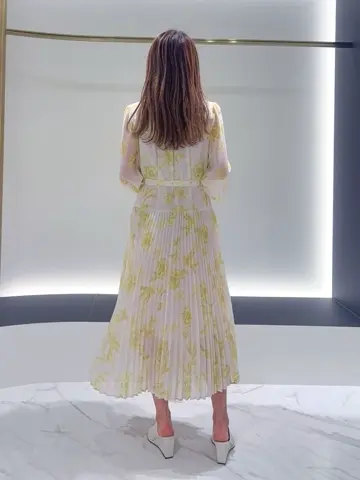 GRACE CONTINENTAL yukimi yonee コーディネート画像