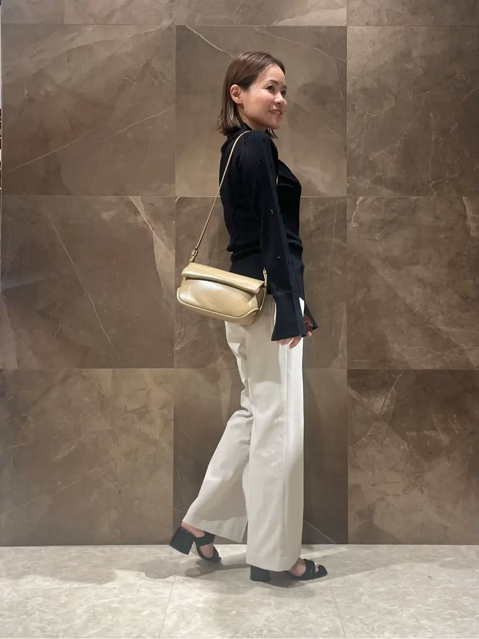 GRACE CONTINENTAL 穐山　香織 コーディネート画像