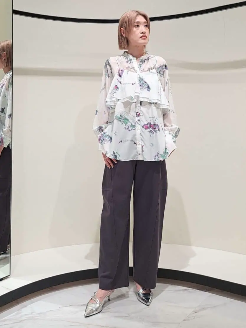 GRACE CONTINENTAL 今野　志保 コーディネート画像