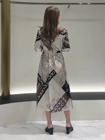 GRACE CONTINENTAL yukimi yonee コーディネート画像