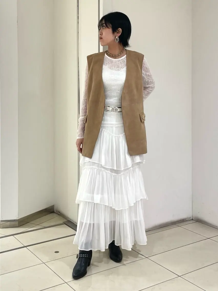 GRACE CONTINENTAL yoshi コーディネート画像