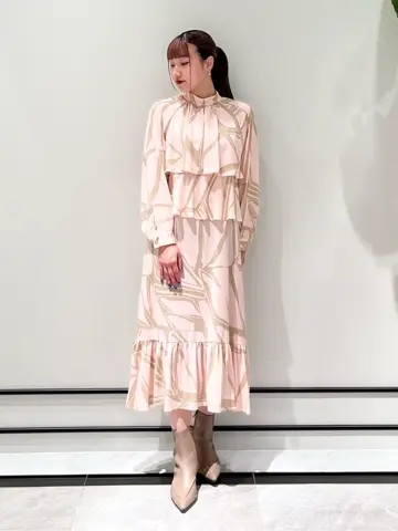 GRACE CONTINENTAL CHISAKO.S コーディネート画像