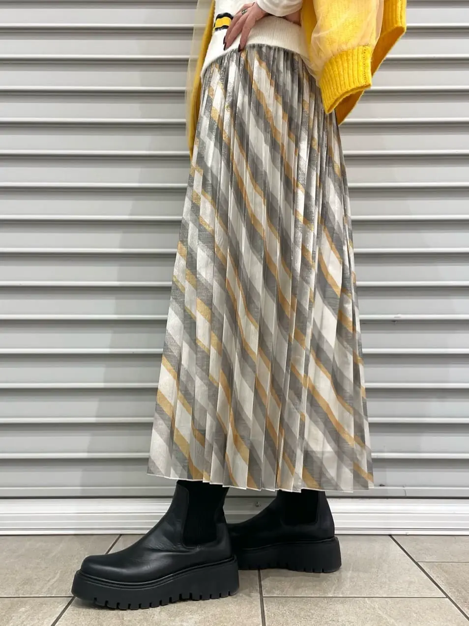 GRACE CONTINENTAL yoshi コーディネート画像