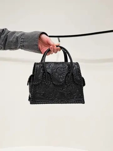 GRACE CONTINENTAL 今野　志保 コーディネート画像