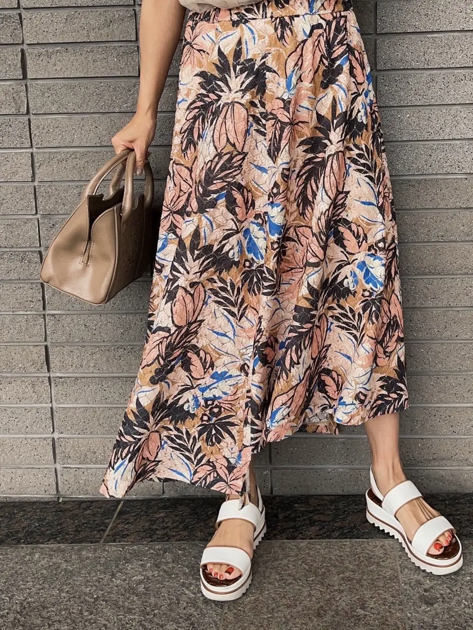 GRACE CONTINENTAL 穐山　香織 コーディネート画像