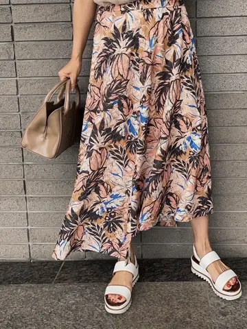 GRACE CONTINENTAL 穐山　香織 コーディネート画像