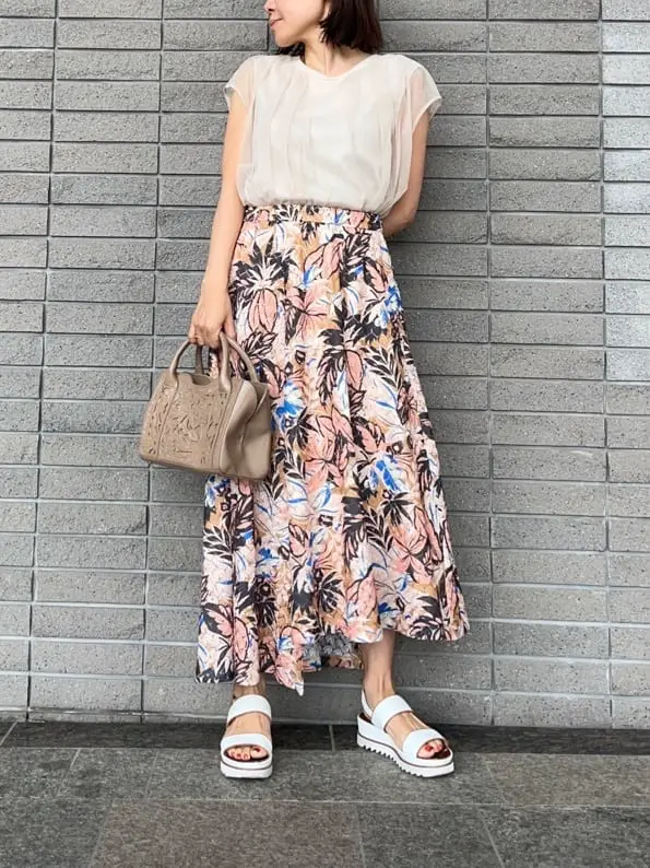 GRACE CONTINENTAL 穐山　香織 コーディネート画像