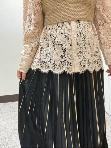 GRACE CONTINENTAL MOMOKO コーディネート画像