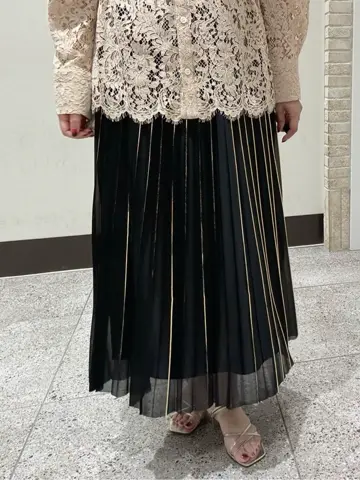 GRACE CONTINENTAL MOMOKO コーディネート画像