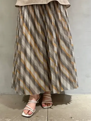 GRACE CONTINENTAL Machi コーディネート画像