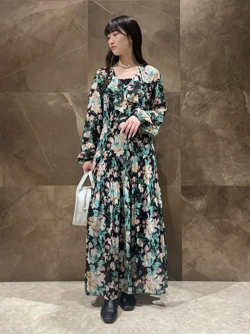 GRACE CONTINENTAL Machi コーディネート画像