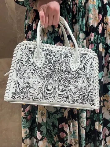 GRACE CONTINENTAL Machi コーディネート画像