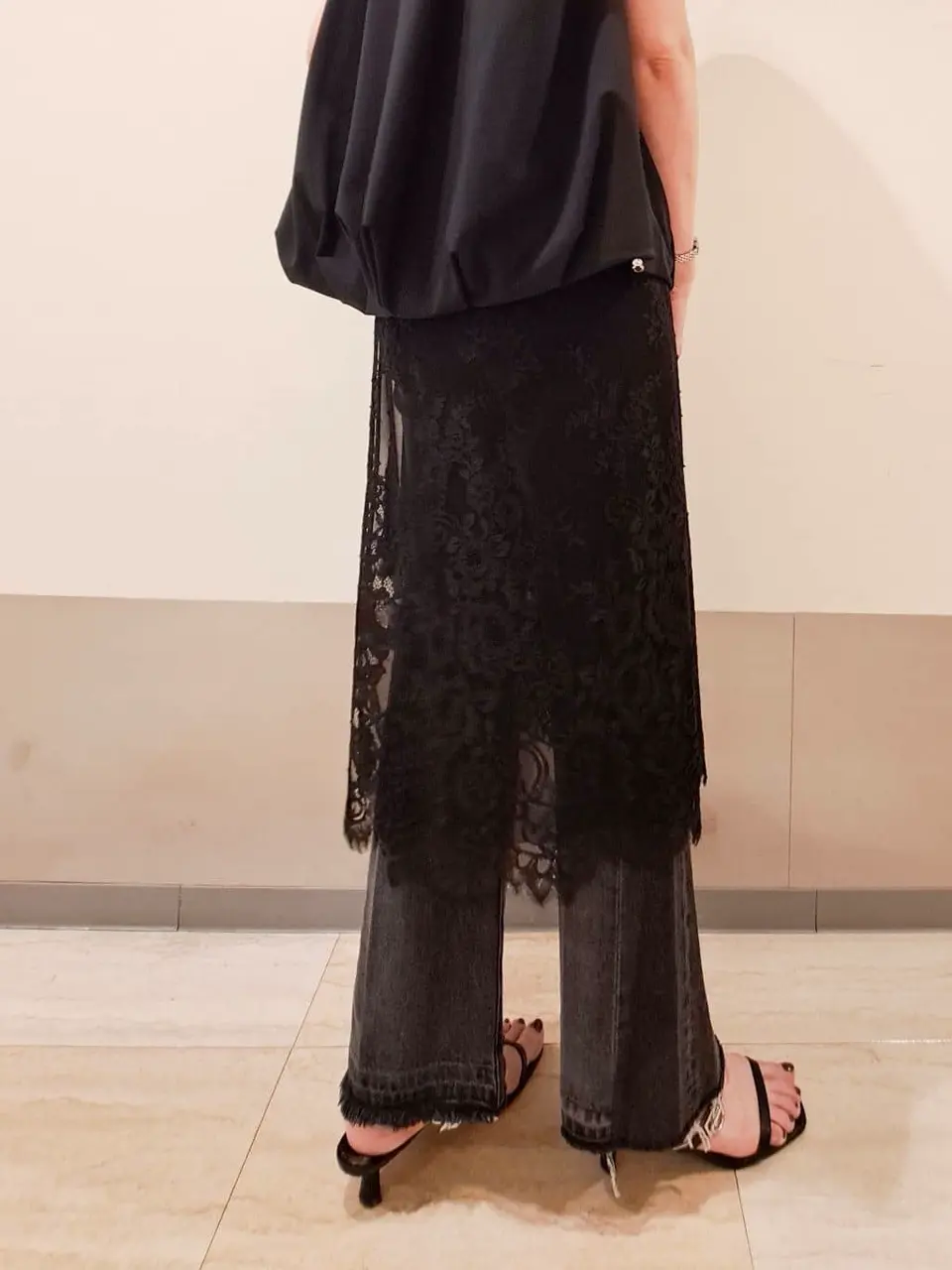 GRACE CONTINENTAL 今野　志保 コーディネート画像