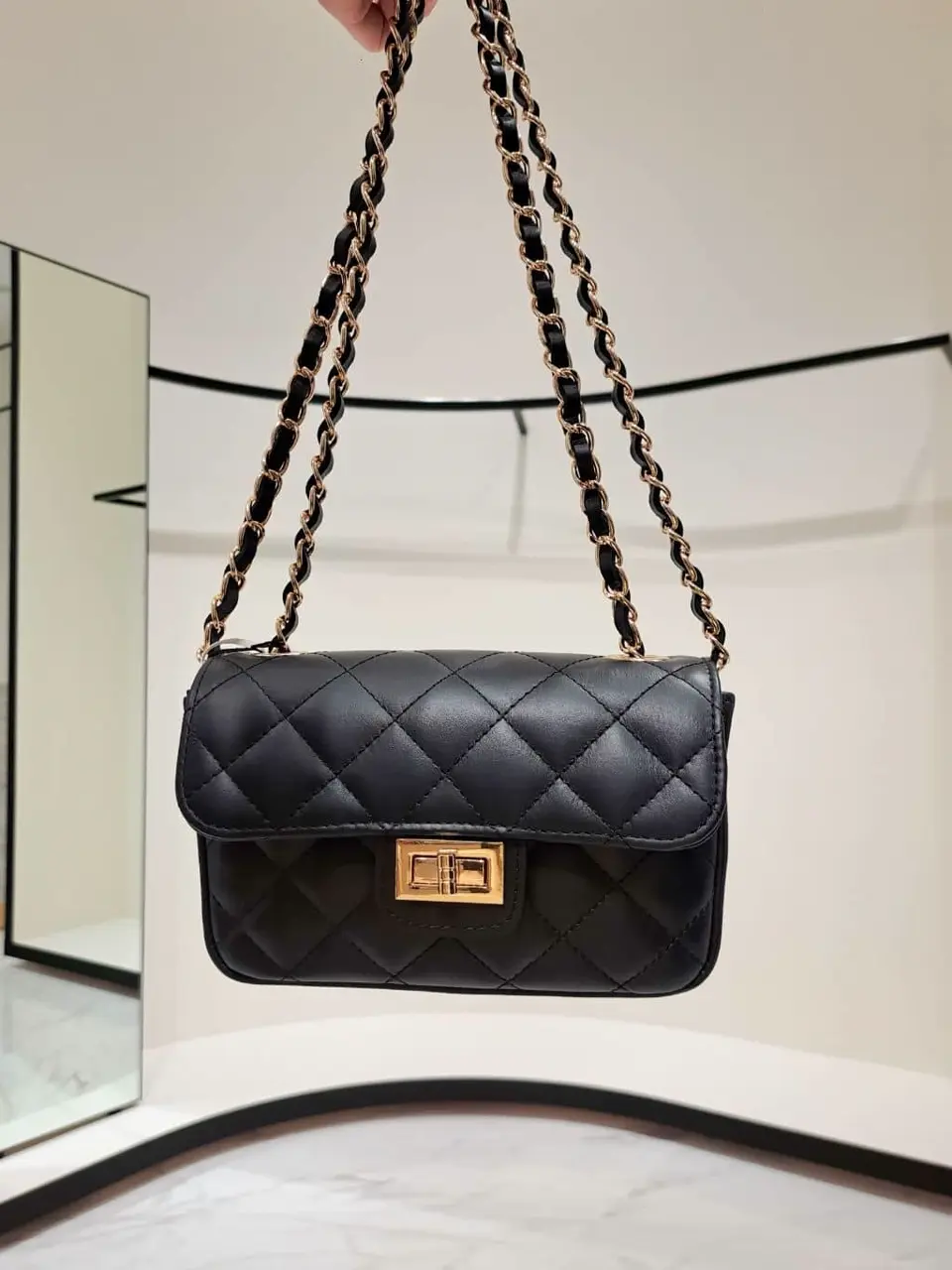 GRACE CONTINENTAL 今野　志保 コーディネート画像