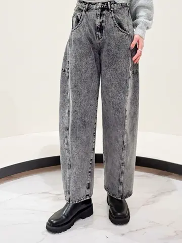 GRACE CONTINENTAL 今野　志保 コーディネート画像