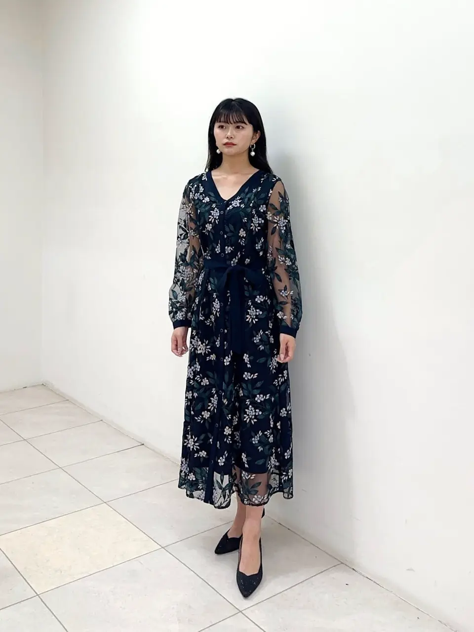 「グレースコンチネンタル」の フラワー 刺繍フレアワンピース ベージュ グレースコンチネンタル GRACE CONTINENTAL フラワー刺繍フレア