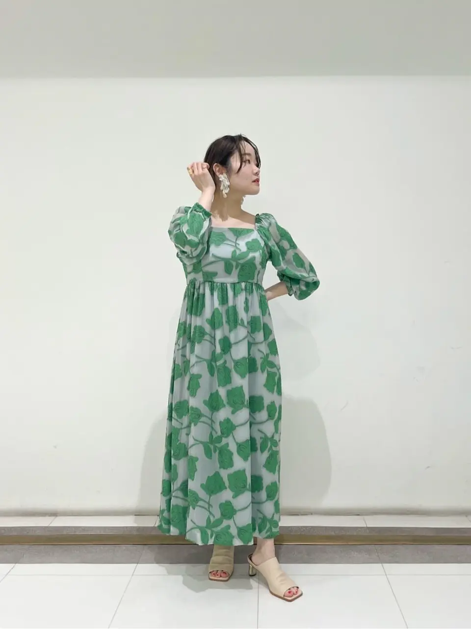 GRACE CONTINENTAL SAYUMI Nagashima コーディネート画像