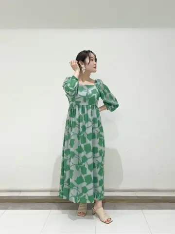 GRACE CONTINENTAL SAYUMI Nagashima コーディネート画像