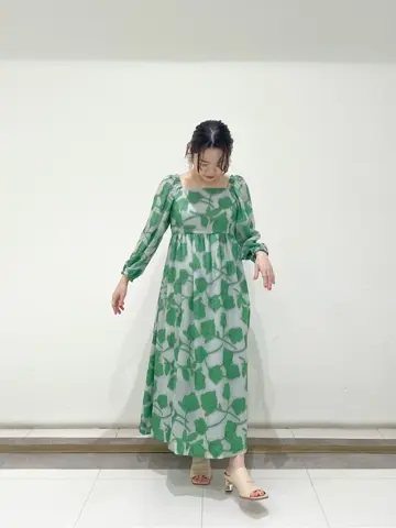 GRACE CONTINENTAL SAYUMI Nagashima コーディネート画像