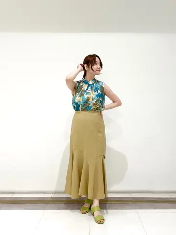 GRACE CONTINENTAL SAYUMI Nagashima コーディネート画像