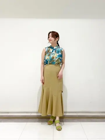 GRACE CONTINENTAL SAYUMI Nagashima コーディネート画像