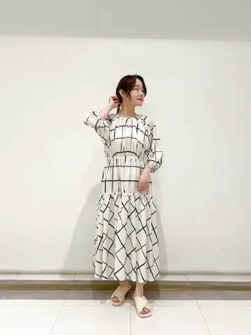 GRACE CONTINENTAL SAYUMI Nagashima コーディネート画像