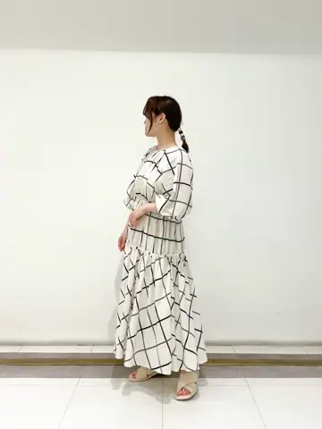 GRACE CONTINENTAL SAYUMI Nagashima コーディネート画像