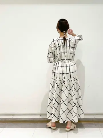 GRACE CONTINENTAL SAYUMI Nagashima コーディネート画像