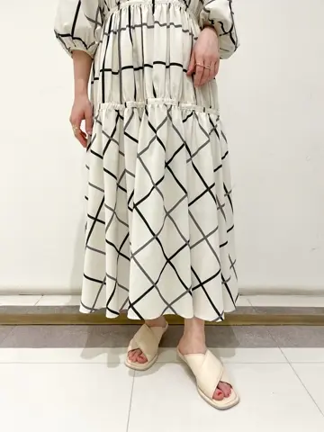 GRACE CONTINENTAL SAYUMI Nagashima コーディネート画像