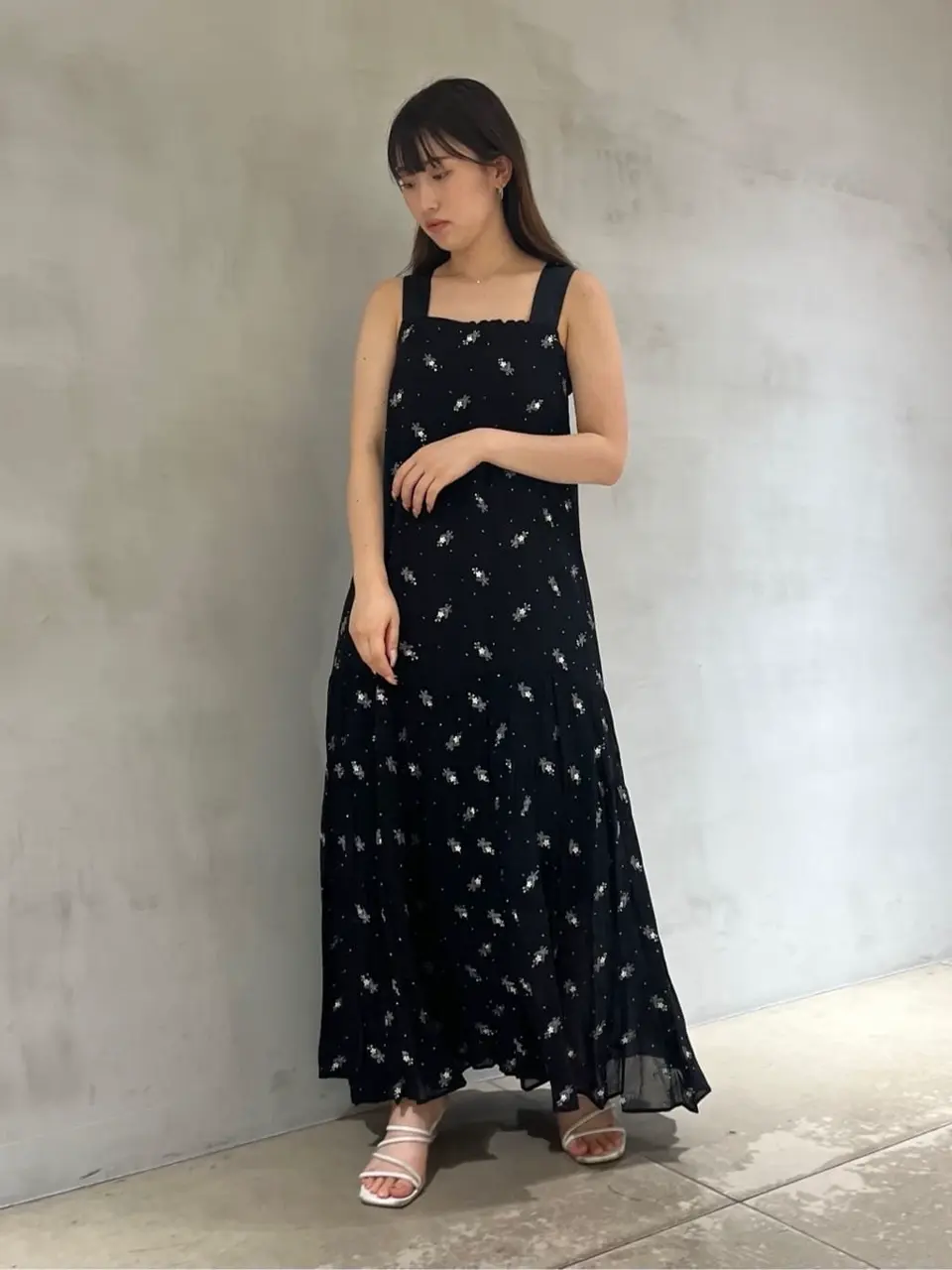 フラワー刺繍ノースリーブワンピース / GRACE CONTINENTAL