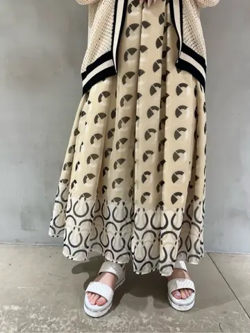 GRACE CONTINENTAL Machi コーディネート画像