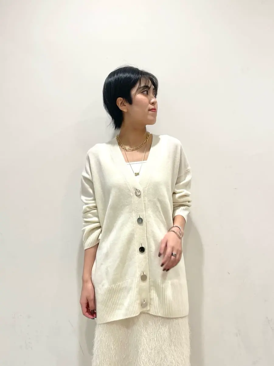 GRACE CONTINENTAL yoshi コーディネート画像