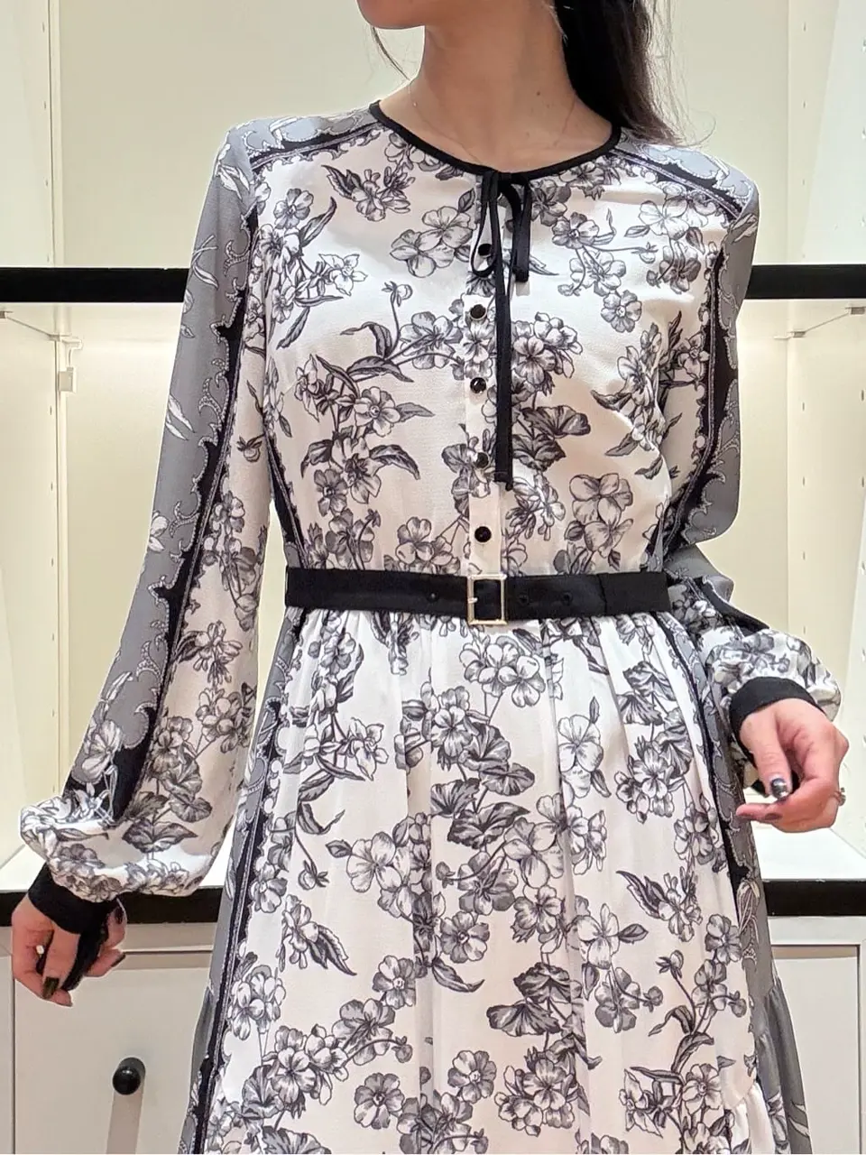 GRACE CONTINENTAL FUKUSHIMA YURIE コーディネート画像